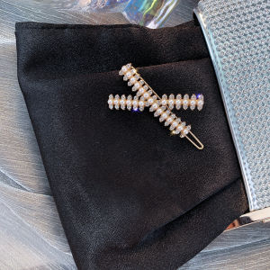 Elegant Pearl Rhinestone Cross Bangs Clip Trendy Design Hair Accessories Side Clip Fashionable Hairpins for Women