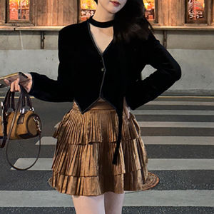 Elegant Black Long Sleeve V-Neck Sash Shirt for Women Spring New Style Luxury Feelings Small Audience Design Trendy Top