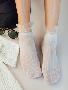 Tất Ngắn Viền Ren Lụa Nhung Mỏng Mùa Xuân Hè Tất Ngắn Xếp Nếp Phong Cách Ngọt Ngào Tất Cổ Cao Bằng Nhung Cho Nữ