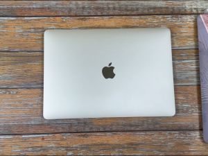 Mới nhất đến trường hợp đối với 2023 Macbook Air 15 Pro 13 M2 2022 2021 14 inch a2442 2020 a2338 M1 a2337 Retina 13 trường hợp 16 inch máy tính xách tay bìa miễn phí Vỏ Bọc bàn phím & nút cắm chống bụi