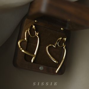 Fashionable Metal Heart Shaped Ear Cuffs for Women No Piercing Required Unique Design Crossed Love Symbol Ear Jewelry
