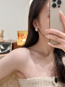 Fashionable OL Style Geometric Arc Hoop Earrings with Clip Alloy Plated Silver Gold Versatile Commute Ear Cuffs Ear Rings