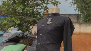 Baju Kemko Koko Motif Embos Tangan Panjang Manset Warna Hitam & Cokelat