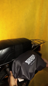 WINNER HOOD - WINNER HOOD - RAIN COVER Tas Pannier / Sidebag Motor Honda WIN 100 box