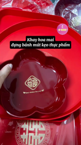 Khay hoa mai ST GROUP màu đỏ đậm nhựa PP cứng cáp đựng bánh mứt kẹo thực phẩm vật dụng Khay trang trí tiệc tùng tân gia Lễ Tết