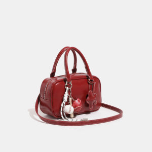 Red Bride Bowling Bag Retro Handbag Womens 2025 New Style Boston Bag Leather Material British Style Casual Shoulder Bag