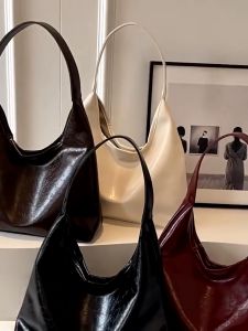 Tas Totebag Kuliah Wanita Estetik Muat Laptop PU Sintetis Leather Premium Terbaru trendy 2024