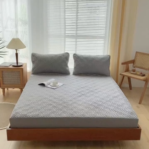 100% Waterproof Quilted Cotton Foam Cover Thicken Non-Slip Garterized Waterproof Mattress Protector
