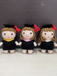 Handmade Graduation Gift Dolls for Men And Women Creative Crochet Yarn Bachelors Robe Dolls Festive Creative Gifts
