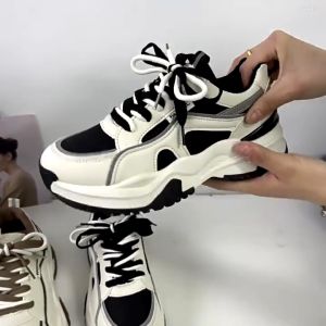 BETSY STORE Giày thể thao nữ đế dày thời trang thu đông 2024 giày chạy bộ nữ thoải mái và chống mài mòn phong cách Hàn Quốc