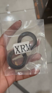 Front Shock Oil Seal Only for xrm/wave/beat/mio etc. 2PCS Premium Quality Oil Seal Leak Protection Durable Long Lasting Smoother Safer Ride Compatible With Most Motorcycle