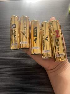 Combo 5cái Hột quẹt ga khò tia xanh vỏ kim loại Màu Vàng Gold chữ đẹp bơm lại được khi hết