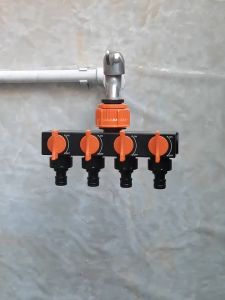 【Top Sale+Ready Stock】Garden Hose Splitter 4 Way Thread Connector Garden Drip Irrigation Hose Connector 1/2"-3/4"-1"