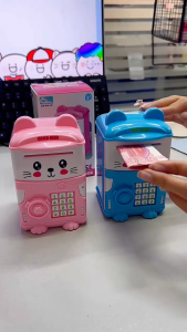 Tabung Duit Mini Cute Cartoon Piggy Bank Manual Money Box Capybara Kuromi Coin Bank Kids Gift [Tak Perlu Bateri]