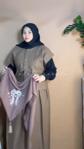 Hijab Segi Empat Paris Pita Bordir Tassel / Kerudung Segiempat Bordir Pita Besar Permata Tassel