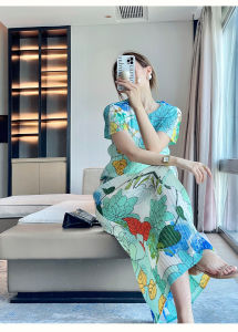 โนวาคุณภาพ⭐หนึ่งคนหนึ่งจีบ⭐ชุดสองชิ้นสำหรับผู้หญิงชุดสูทแขนสั้นพิมพ์ลายหรูหราเบาหรูหรามีจีบดีไซน์เนอร์รุ่นใหม่ Miyake