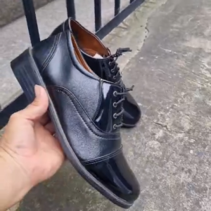 "Giày tây nam phối da bóng – kiểu Oxford/Derby công sở lịch lãm"