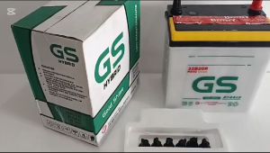 Aki Mobil Avanza/Rush/Espass/Terios/Xenia/Katana/Carry GS Gold Shine Hybrid NS40 32 AH Garansi 3 bulan