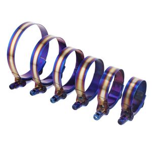 ตัวหนีบสายยางไทเทเนียมสีน้ำเงิน T-Bolt แบบปรับได้ ใช้ได้กับท่อขนาด 1.75 นิ้ว ถึง 3.5 นิ้ว ทำจากสแตนเลส