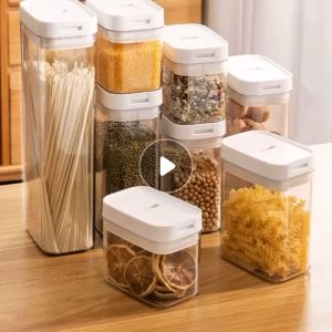 กล่องเก็บอาหารแห้ง  กล่องเก็บของ มี 4 ขนาด กล่องใส่อาหาร  เก็บอาหารแห้ง เก็บขนม พร้อมฝาปิดผนึก KKHOME