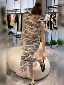 DANTING | Unique Stylish Black-and-White Contrast Knit Vest and Skirt Set