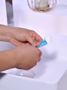 Stainless Steel Toothpaste Squeezer Manual Toothpaste Squeezer Holder For Bathroom