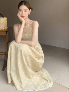 XXNING | Đầm Biển Thu Dây Đan Thêu Ren Gọn Eo