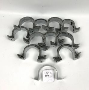 KLEM BESI PLAT PIPA UKURAN 1 1/2 INCH HARGA MURAH BARANG BERKUALITAS ISI 100 BIJI PER PACK TERLARIS