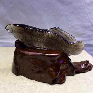 Pure natural tea crystal golden dragon fish figurine✨💎 The crystal is of exquisite craftsmanship. The fish symbolizes wealth and represents prosperity implying completeness and abundance throughout the year.Specification: Fish 159*55*20.5mm