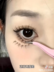 Glue-On Bottom Lashes/Lower Lashes READY STOCK 胶水下睫毛合集 - Natural Eye Enlarging Wispy Eyelashes 放大双眼自然款