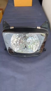 โคมไฟหน้าKR 150ไฟหน้าคาวาซากิ อะไหล่ KAWASAKI เคอาร์ KR 150 / เลนส์เพชร ช้อนชุบ ฝาหลังดำ มีชุดขั้วไฟเเละหลอดไฟ