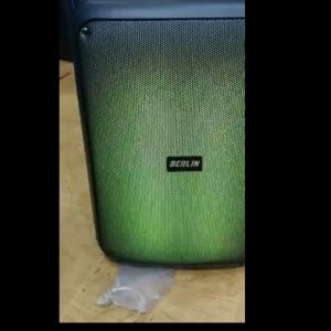 Speaker Portable Berlin CS 3: Speaker Meeting 8 Inci Wireless Bluetooth 1Mic