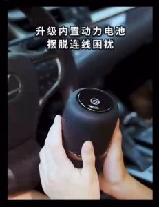 (Air purifier) Máy lọc không khí ô tô hàng chính hãng lọc sạch mùi mịn trong xe và khử khuẩn mùi ẩm mốc ( Tặng 5 viên nén theo máy)