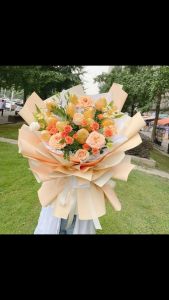 20 pcsTwo-Sided Colored Flower Wrappers 58x58cm Gift Wrapping Paper Flower Decoration for all ocasion