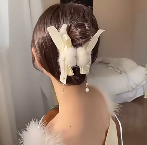 YIDAO🌸 กิ๊บหนีบผมเกาหลี กิ๊ฟหนีบผมเกาหลี กิ๊บหนีบผมใหญ่ กิ๊บติดผมรูปตุ๊กตาปลาฉลาม เครื่องประดับผม กิ้บหนีบผมใหญ่ กิฟท์ติดผม