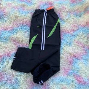 กางเกง ขายาว ผ้าร่มกางเกงขายาวผ้าร่ม เนื้อผ้าดีมาก มีไซส์ SMLXL2XL3XL