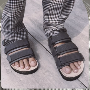 Inovable Sandal Casual Pria Wanita | Ringan Nyaman & Anti Slip - Centaur Grey