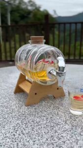 Household 1L and 3L wine barrel glass sealed bubble wine bottle with faucet 2 kg cork wine jug barrel can make fruit wine
