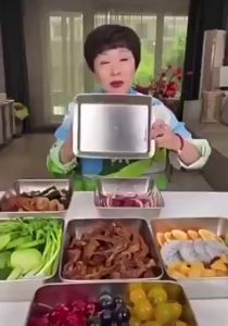 Hộp đựng thức ăn inox 304 size lớn có nắp đậy Khay inox đựng thực phẩm chống gỉ  25x20x5Cm