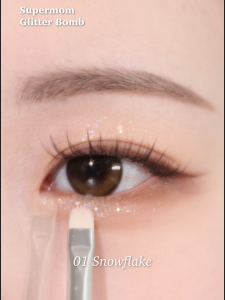 SUPERMOM l Glitter Bomb อายชาโดว์กลิตเตอร์ แบบจิ้มจุ่ม ขนาด 2.8 g