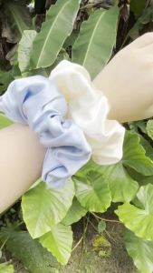 100% Mulberry Silk Scrunchies 30mm Thick Large Silk Hair Tie No Crease Hair Accessories for Women