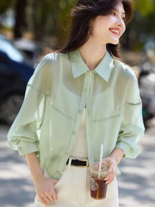 เสื้อคาร์ดิแกนคอโปโลแขนยาวบางระบายอากาศสำหรับผู้หญิงในช่วงฤดูร้อนปี 2025 เสื้อคลุมกันแดดแบบสั้น ทรงปกติ แฟชั่นสำหรับผู้หญิง