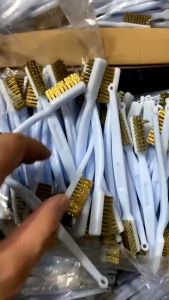 Bàn Chải Đồng mềm chà rữa xe lốc máyđầu bò