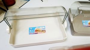 BESTWARE BREAD KEEPER/BOX 1801 WITH (bubble wrap)