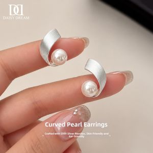 DAISY DREAM | 999 Silver Arc Pearls Earrings