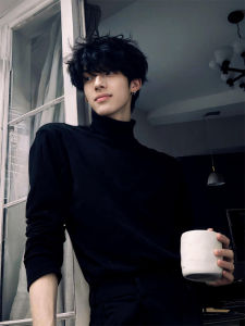 เสื้อยืดคอกลมแขนยาวทรงสลิมฟิตสำหรับผู้ชาย ผ้าขนแกะบุขนแกะหนา ทรงปกติ ทรงหลวม แฟชั่นฤดูใบไม้ร่วง ฤดูหนาว