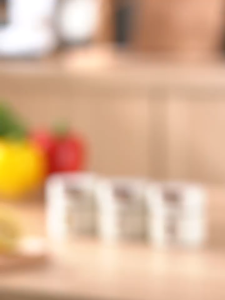 Quantitative seasoning tank wall-mounted magnetic plate wall-mounted plastic seasoning box