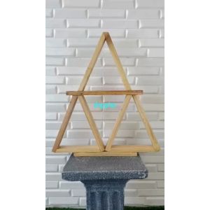 Hiasan Dinding Ambalan Kayu Segitiga Pajangan Ruangan Dekorasi Rumah