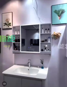 ตู้กระจกห้องน้ำติดผนัง ตู้เก็บของในห้องน้ำ พร้อมช่องเก็บของและราวแขวนผ้า ดีไซน์มินิมอล เรียบหรู ใช้งานสะดวก