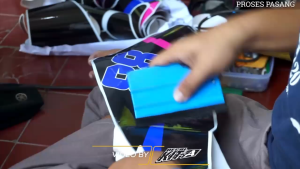 Decal Yamaha WR 155 Hitam Kombinasi Biru Pink D-C8-244 D-C8-086